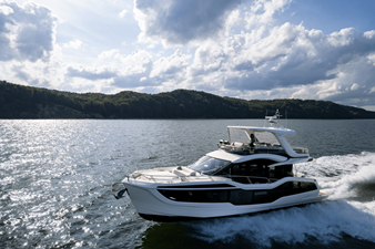 2027 Galeon 560 FLY 14
