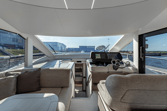 2027 Galeon 560 FLY 23