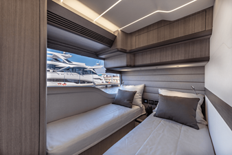 2027 Galeon 560 FLY 32