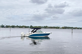 Sea Ray SLX 260 Outboard 1 2026 Sea Ray SLX 260 Outboard 2