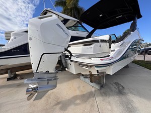 Sea Ray SLX 260 Outboard 5 2026 Sea Ray SLX 260 Outboard 6