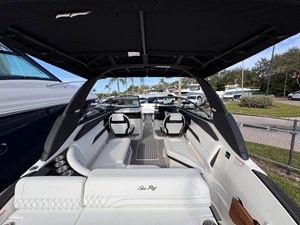 2026 Sea Ray SLX 260 Outboard 10