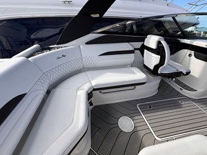 2026 Sea Ray SLX 260 Outboard 16