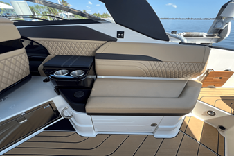 Sea Ray 280 SLX OUTBOARD 21 2024 Sea Ray 280 SLX OUTBOARD 22