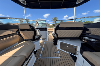 Sea Ray 280 SLX OUTBOARD 25 2024 Sea Ray 280 SLX OUTBOARD 26