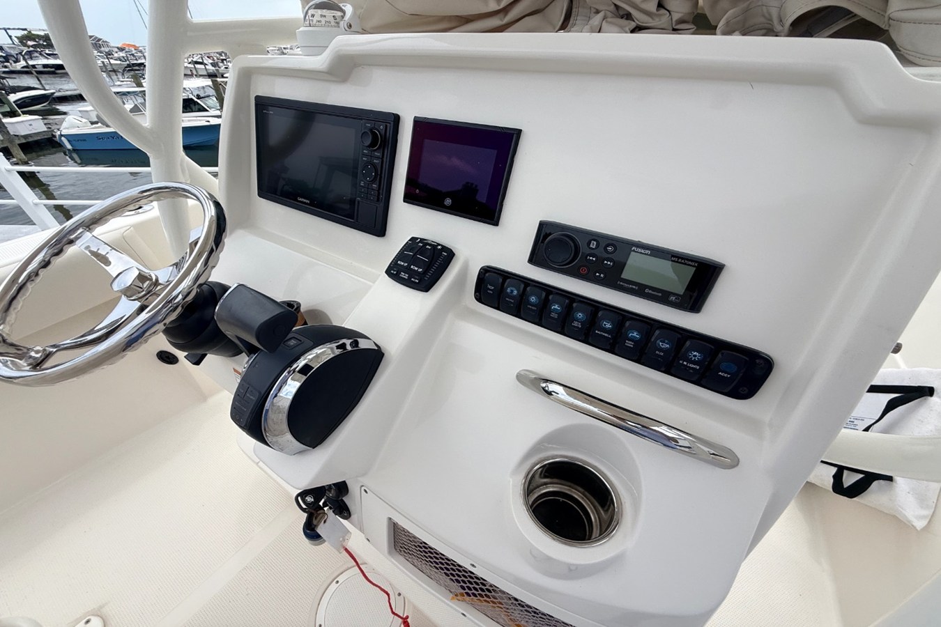 2022 Sailfish 220 CC 17