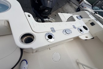 2022 Sailfish 220 CC 8