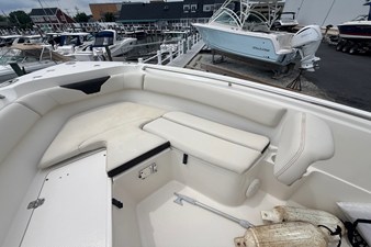 2022 Sailfish 220 CC 11