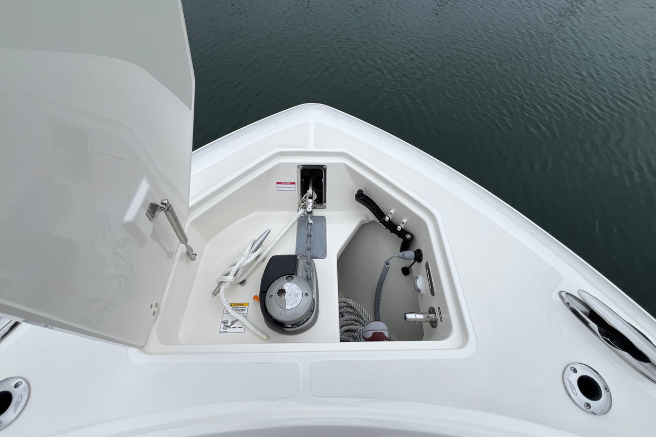 2026 Boston Whaler 360 Outrage 46