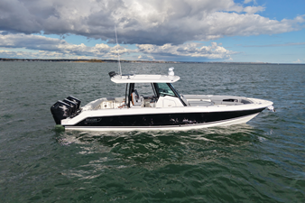 Boston Whaler 360 Outrage 0 2026 Boston Whaler 360 Outrage 1