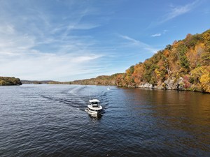 2026 Boston Whaler 360 Outrage 12