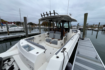 2026 Boston Whaler 360 Outrage 24