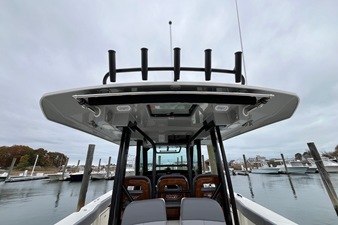 2026 Boston Whaler 360 Outrage 33