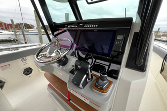 2026 Boston Whaler 360 Outrage 36