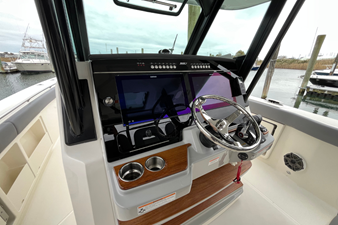 2026 Boston Whaler 360 Outrage 37