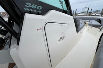 2026 Boston Whaler 360 Outrage 49