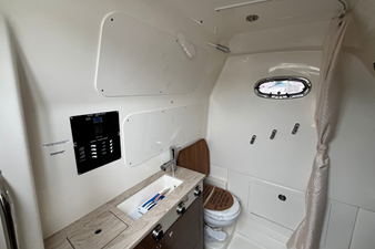 2026 Boston Whaler 360 Outrage 56