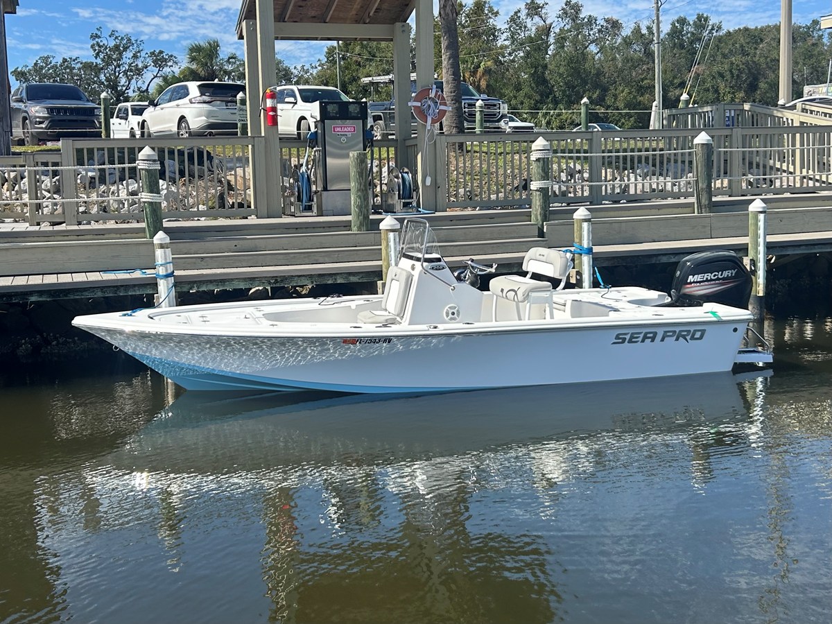 2018 Sea Pro 208 BAY 3