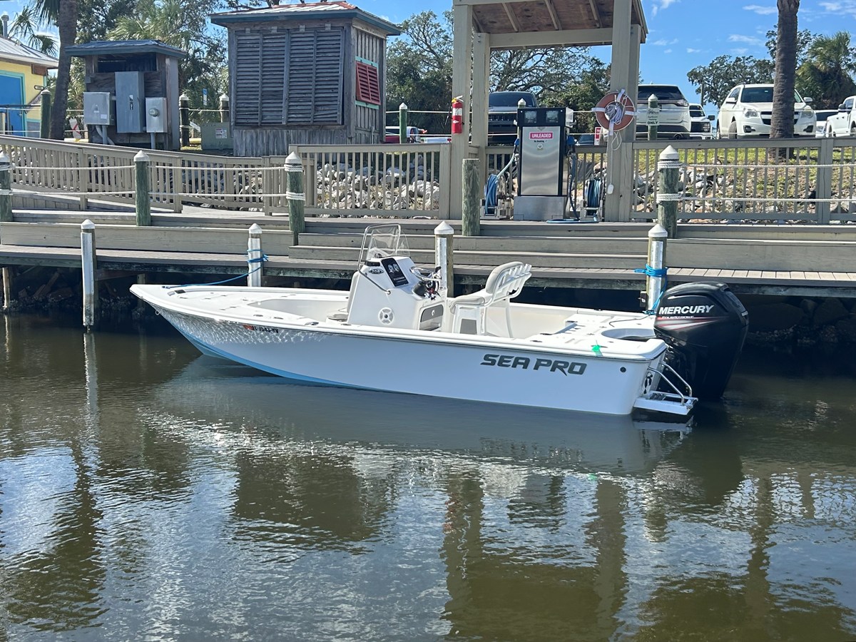 2018 Sea Pro 208 BAY 5