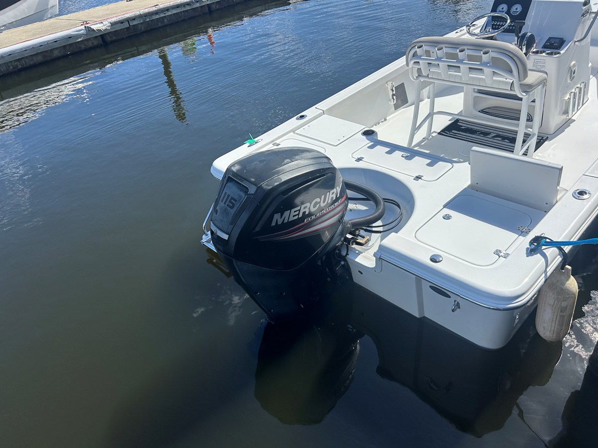 2018 Sea Pro 208 BAY 25