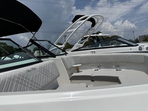 Sea Ray SDX 230 Outboard 2 2026 Sea Ray SDX 230 Outboard 3