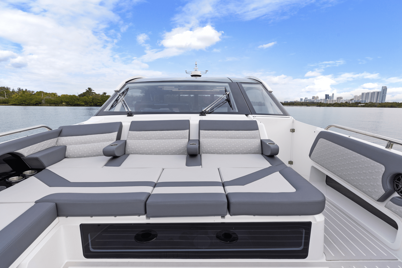2027 Galeon 435 GTO 23