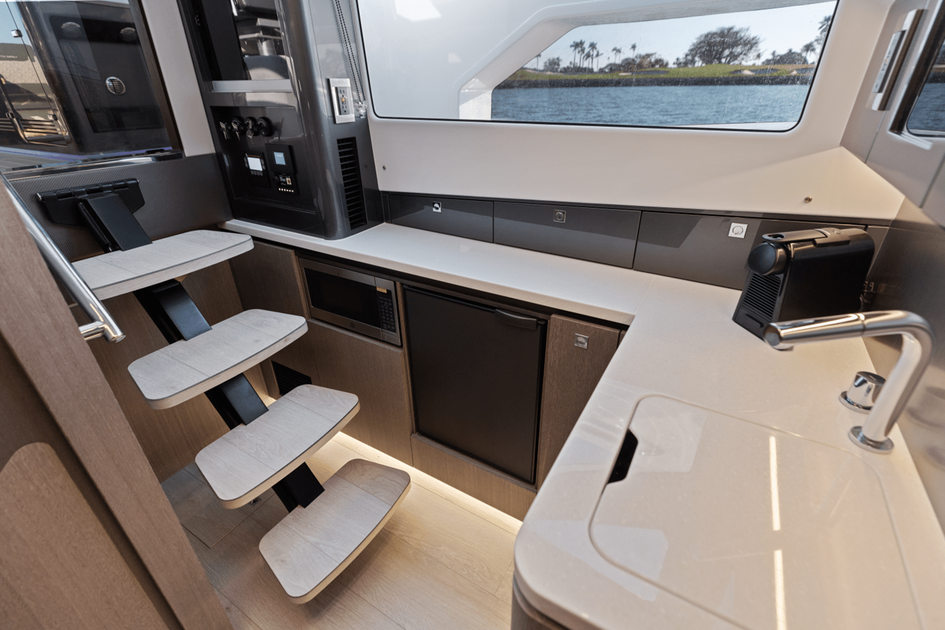2027 Galeon 435 GTO 76