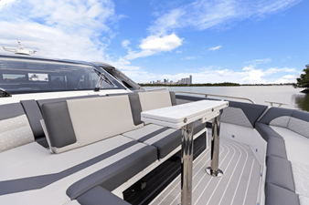 2027 Galeon 435 GTO 27