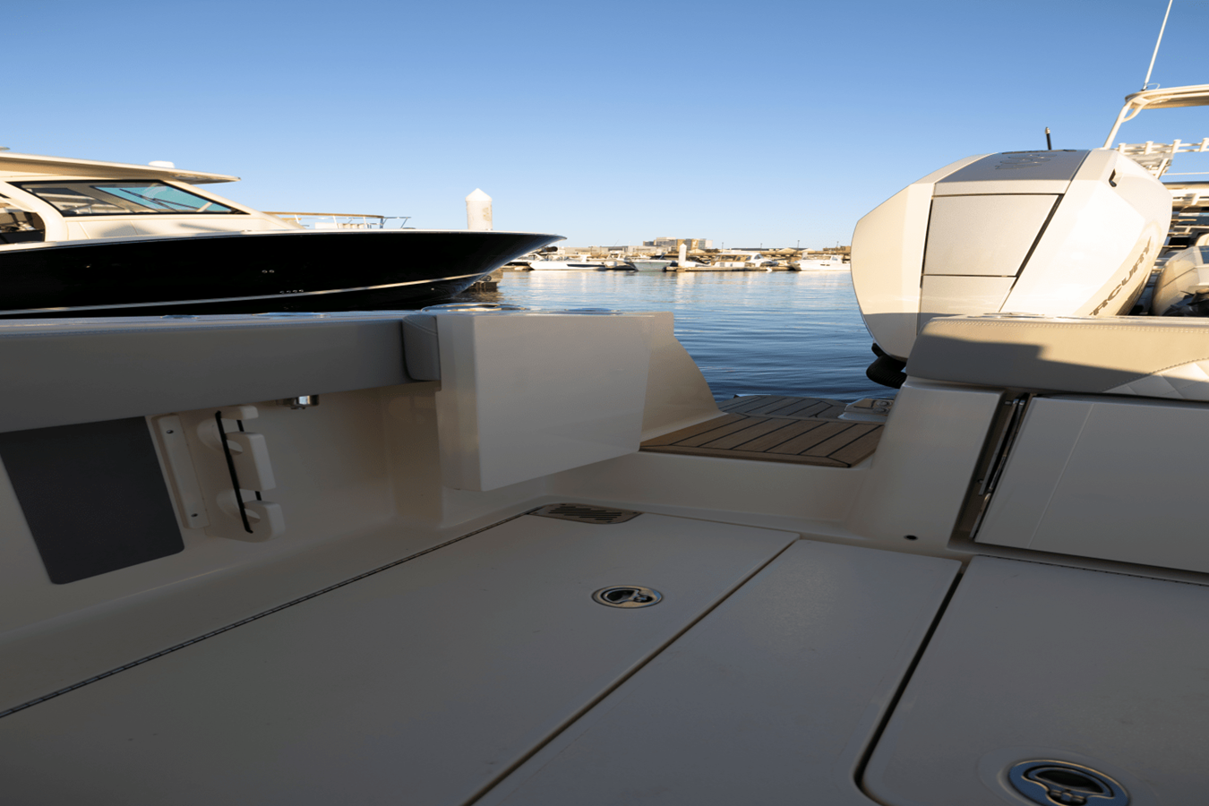 2027 Scout 357 LXF 37