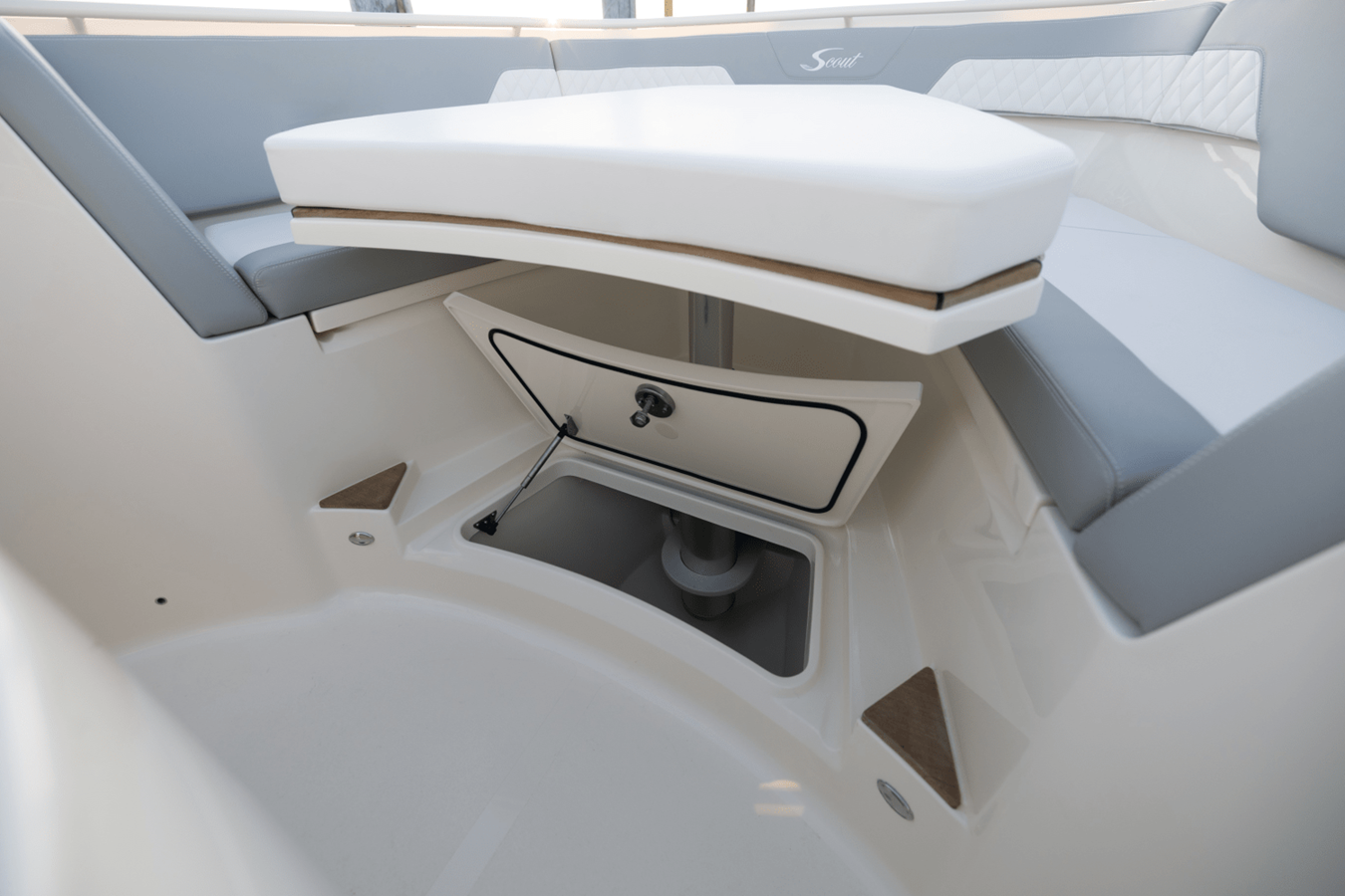 2027 Scout 357 LXF 50