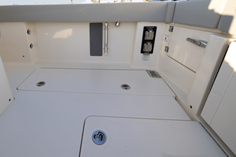 2027 Scout 357 LXF 35