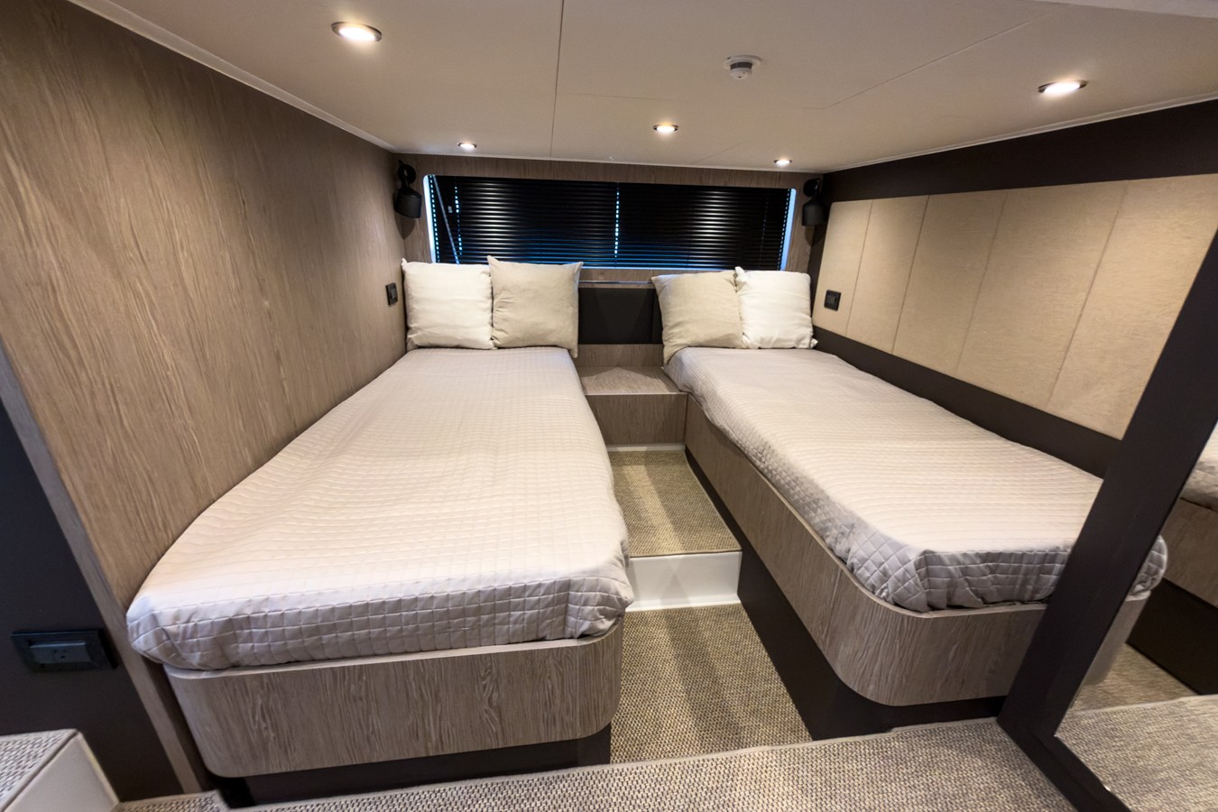 2027 Azimut A45 34
