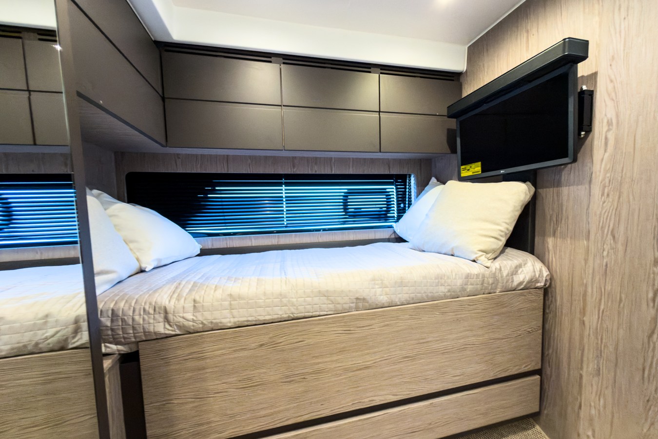 2027 Azimut A45 35
