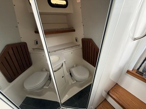 2027 Boston Whaler 350 Realm 21