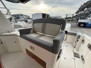 2027 Boston Whaler 350 Realm 26