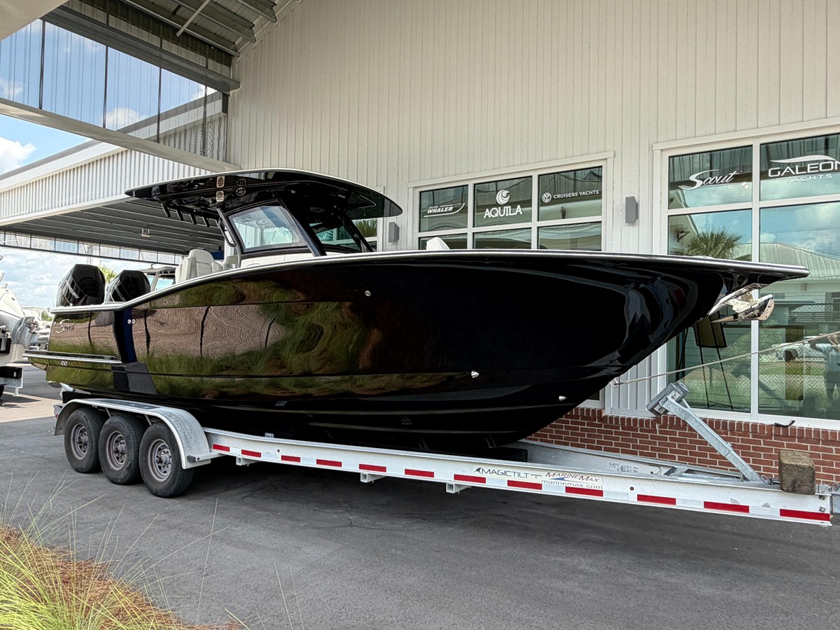 2027 Scout 305 LXF 27