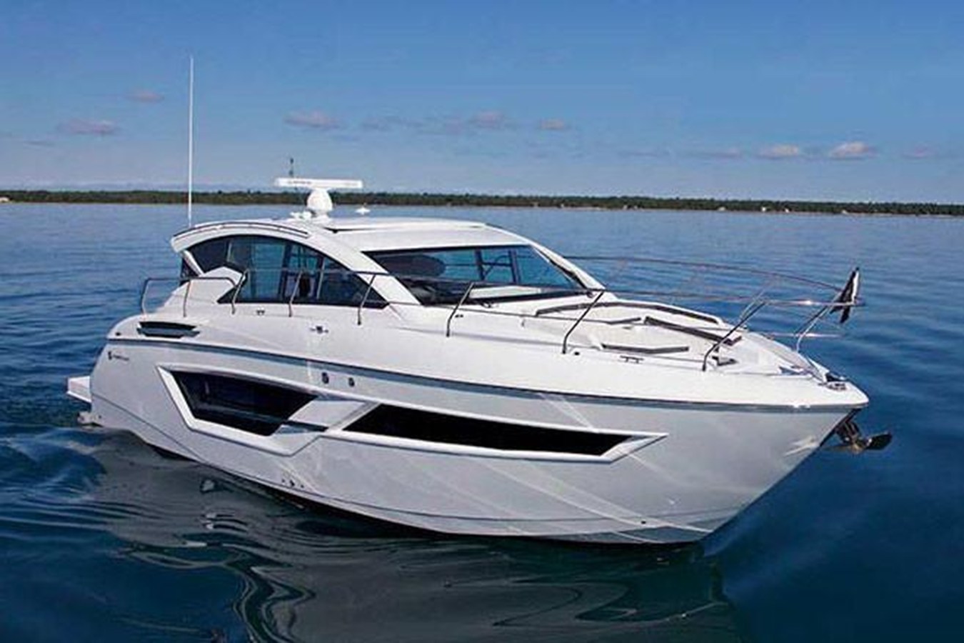 2026 Cruisers Yachts 46 Cantius 2