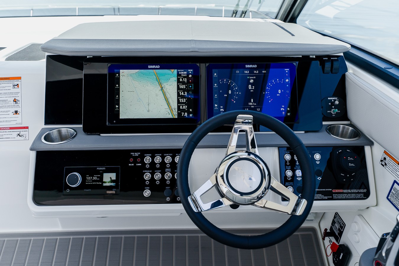 2027 Sea Ray Sundancer 320 Outboard 44