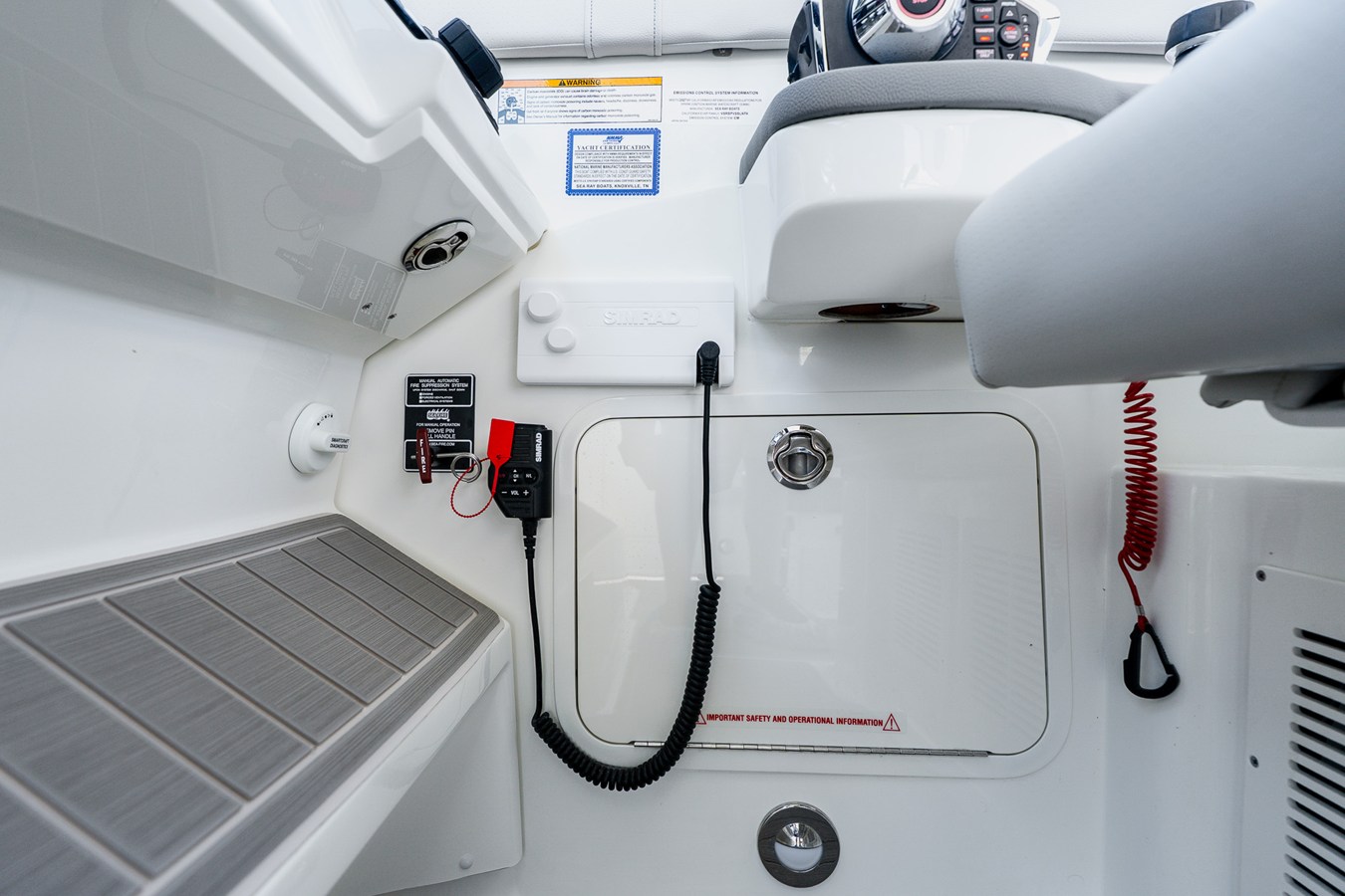 2027 Sea Ray Sundancer 320 Outboard 57