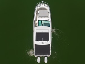 Sea Ray Sundancer 320 Outboard 2 2027 Sea Ray Sundancer 320 Outboard 3