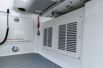 2027 Sea Ray Sundancer 320 Outboard 42