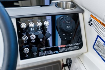 2027 Sea Ray Sundancer 320 Outboard 47