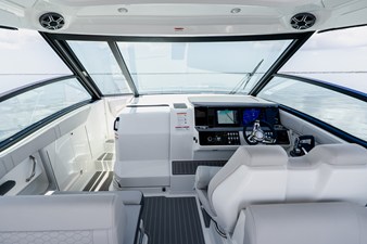 2027 Sea Ray Sundancer 320 Outboard 53