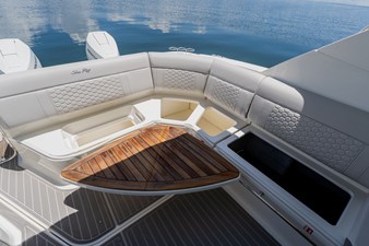 2027 Sea Ray Sundancer 320 Outboard 75