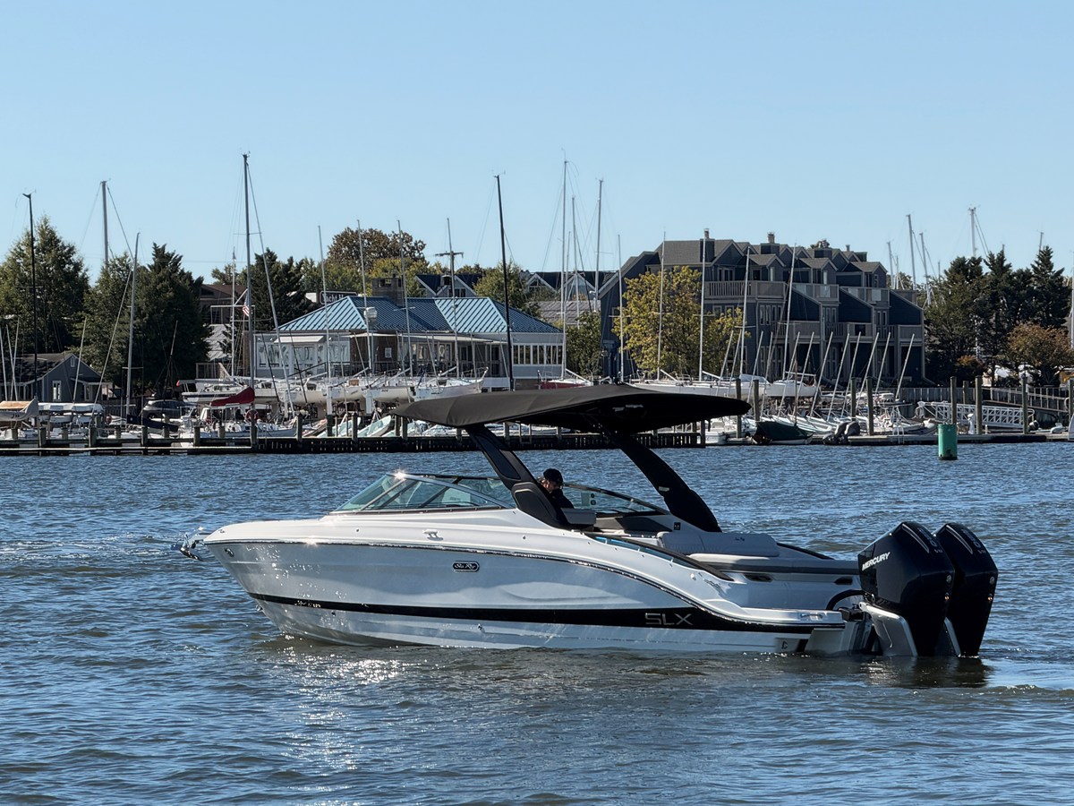 2027 Sea Ray SLX 280 Outboard 5