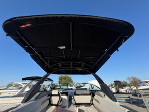 2027 Sea Ray SLX 280 Outboard 22