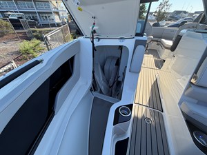 2027 Sea Ray SLX 280 Outboard 39