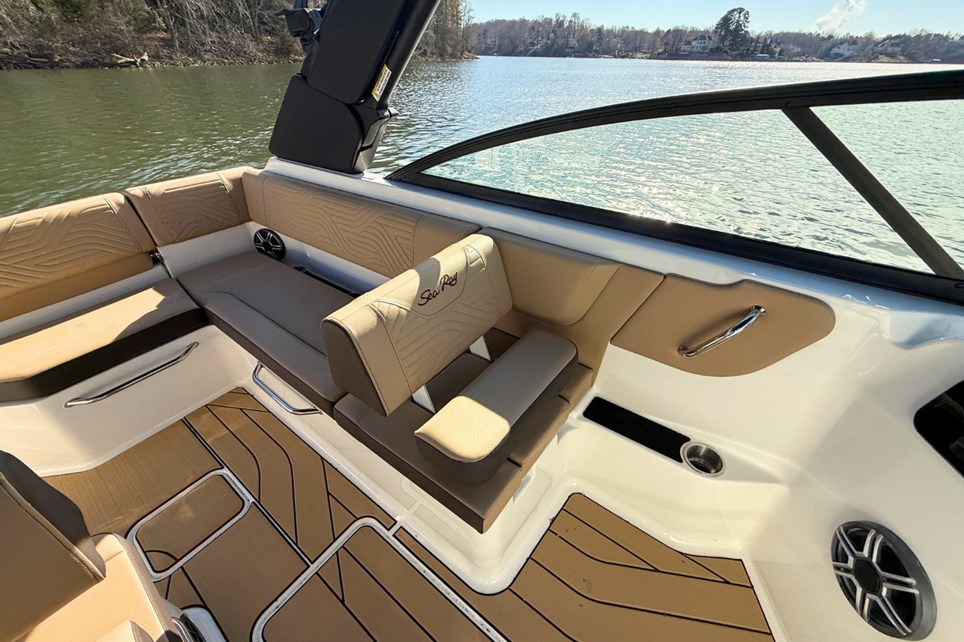 2026 Sea Ray SDX 250 Surf 22