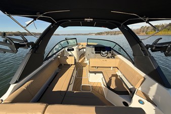 2026 Sea Ray SDX 250 Surf 10