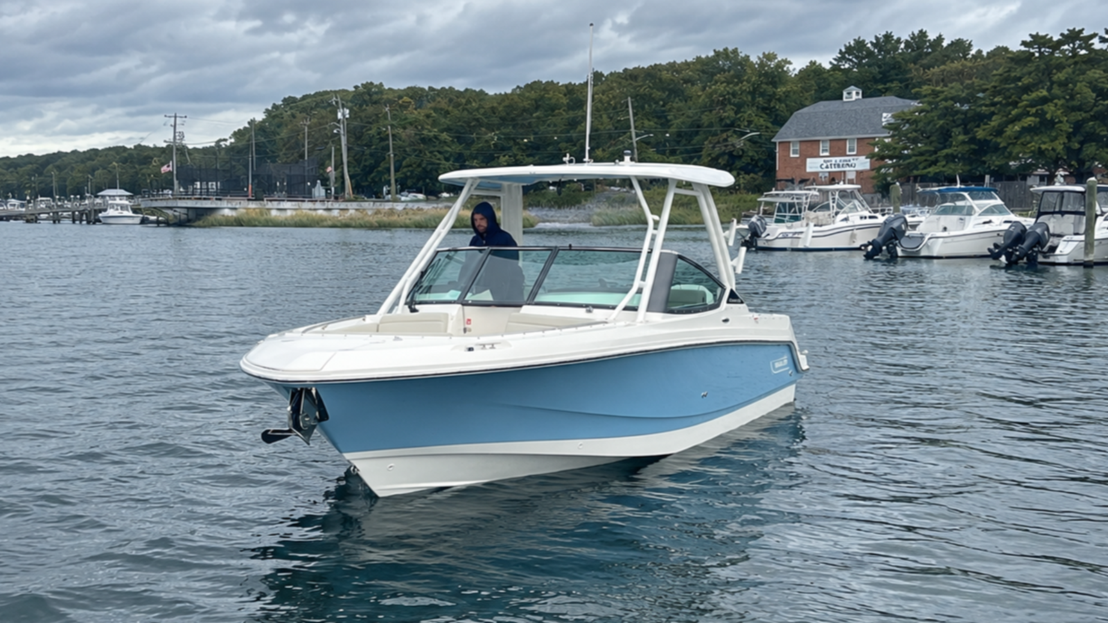 2026 Boston Whaler 240 Vantage 2